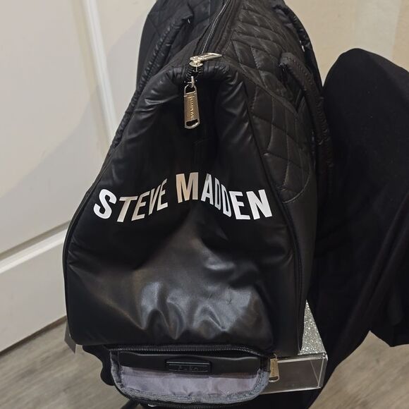 Steve Madden Evelyn Collection Quilted Rolling Travel Duffel Bag - Picture 7 of 13